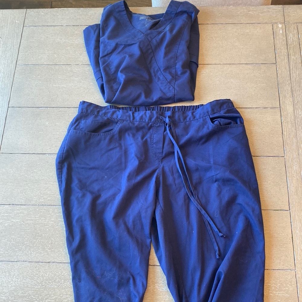 Navy Grey’s Anatomy Scrub Set